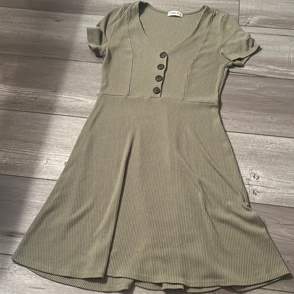 Ginger G Dresses & Skirts - Ginger G Army green dress